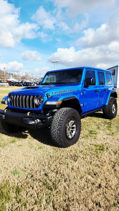 2024 Jeep JL Wrangler - Image 17 of 21