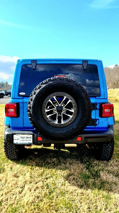 2024 Jeep JL Wrangler - Image 13 of 21