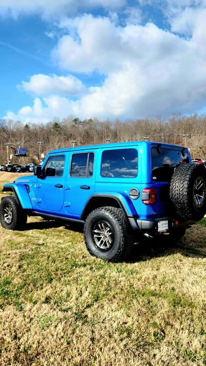 2024 Jeep JL Wrangler - Image 11 of 21