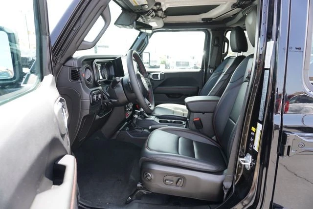 2024 Jeep JL Wrangler - Image 19 of 21