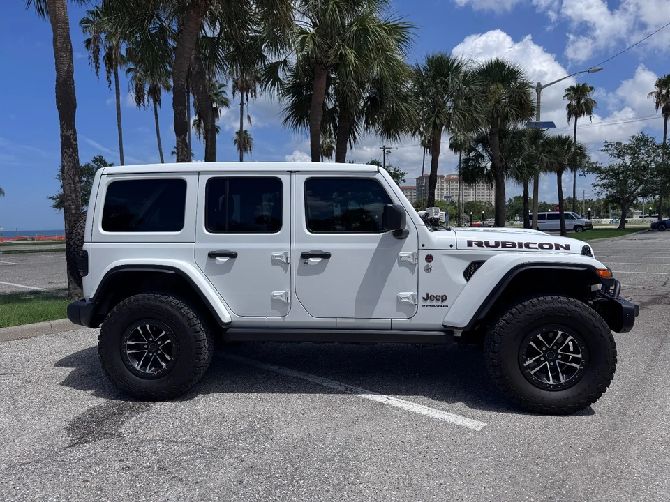 2024 Jeep JL Wrangler Rubicon 392 - Image 5 of 30