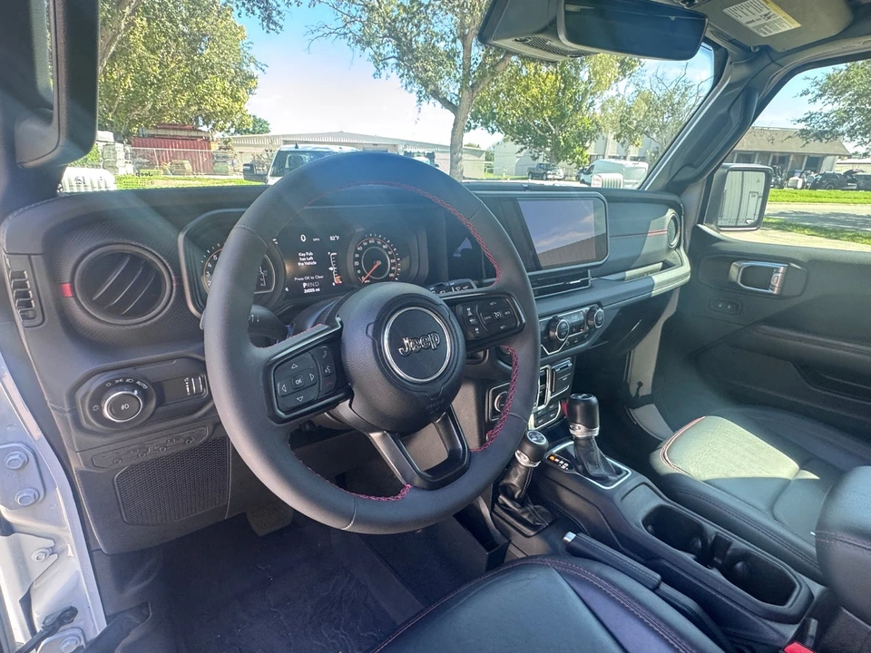 2024 Jeep JL Wrangler Rubicon 392 - Image 17 of 30