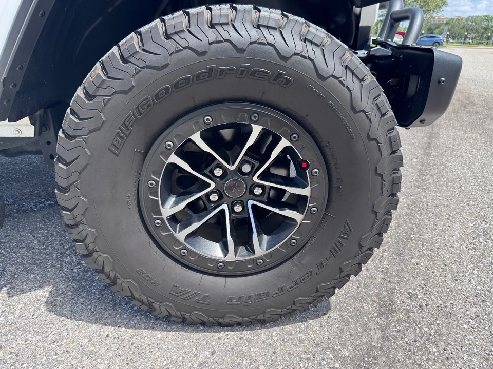 2024 Jeep JL Wrangler Rubicon 392 - Image 28 of 30