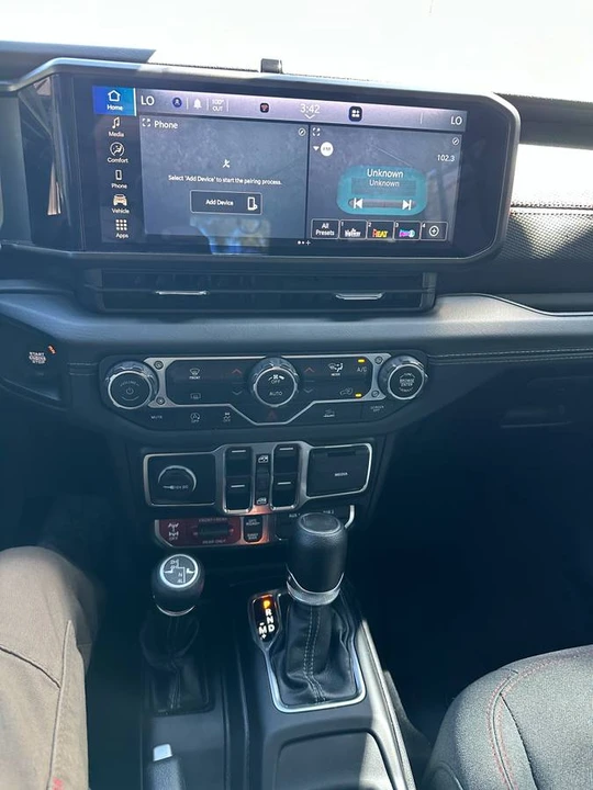 2024 Jeep JL Wrangler - Image 4 of 16