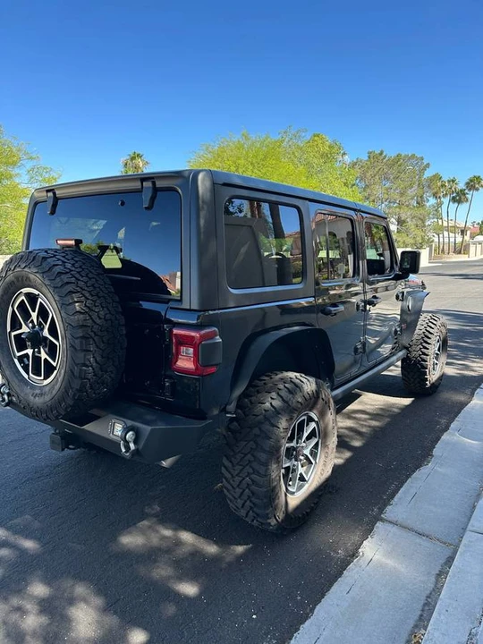 2024 Jeep JL Wrangler - Image 9 of 16