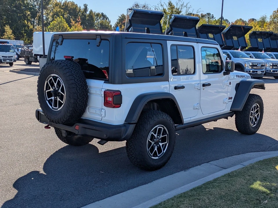 2024 Jeep JL Wrangler - Image 4 of 12