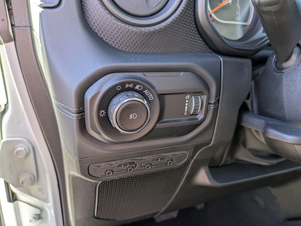 2024 Jeep JL Wrangler - Image 18 of 21
