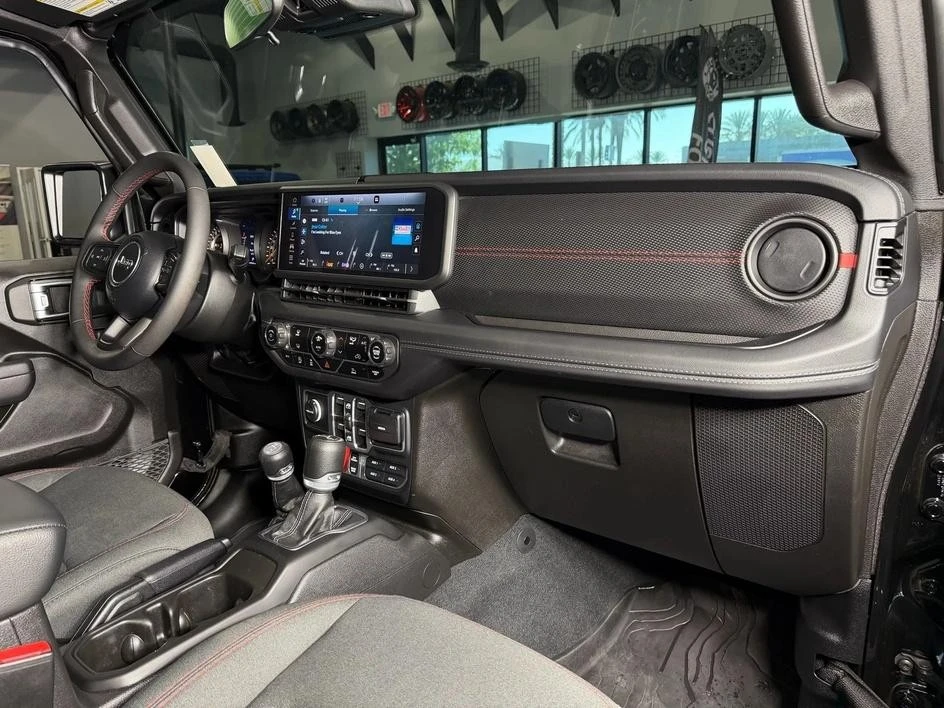 2024 Jeep JL Wrangler Rubicon 392 - Image 18 of 29