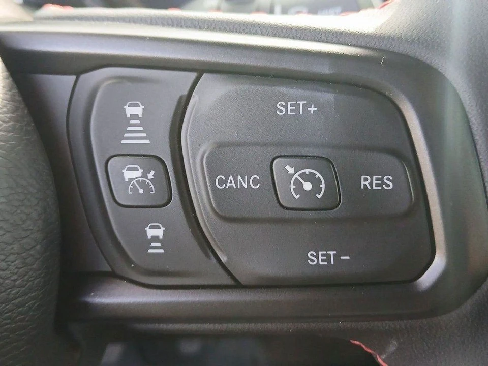 2024 Jeep JL Wrangler - Image 13 of 21