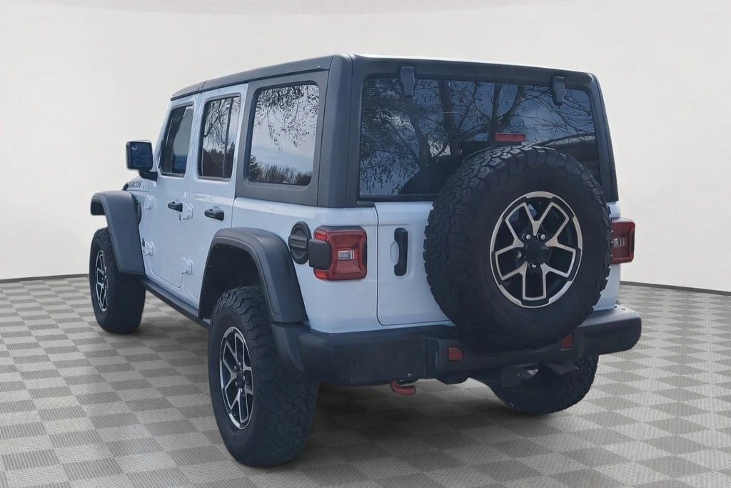 2024 Jeep JL Wrangler - Image 5 of 21