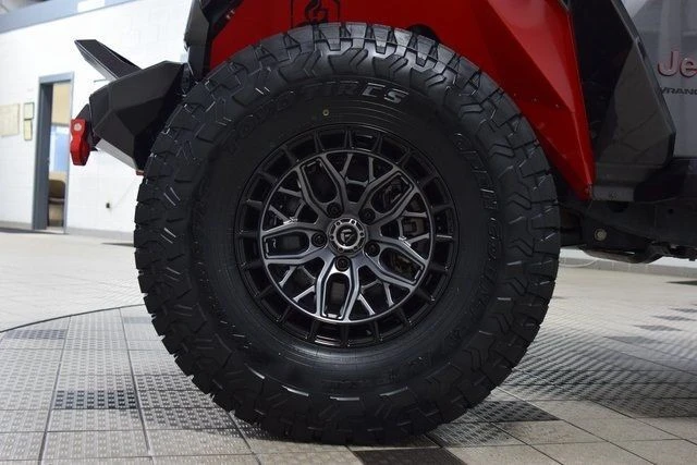 2024 Jeep JL Wrangler - Image 24 of 31