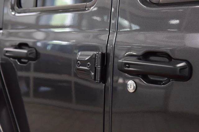 2024 Jeep JL Wrangler - Image 17 of 31
