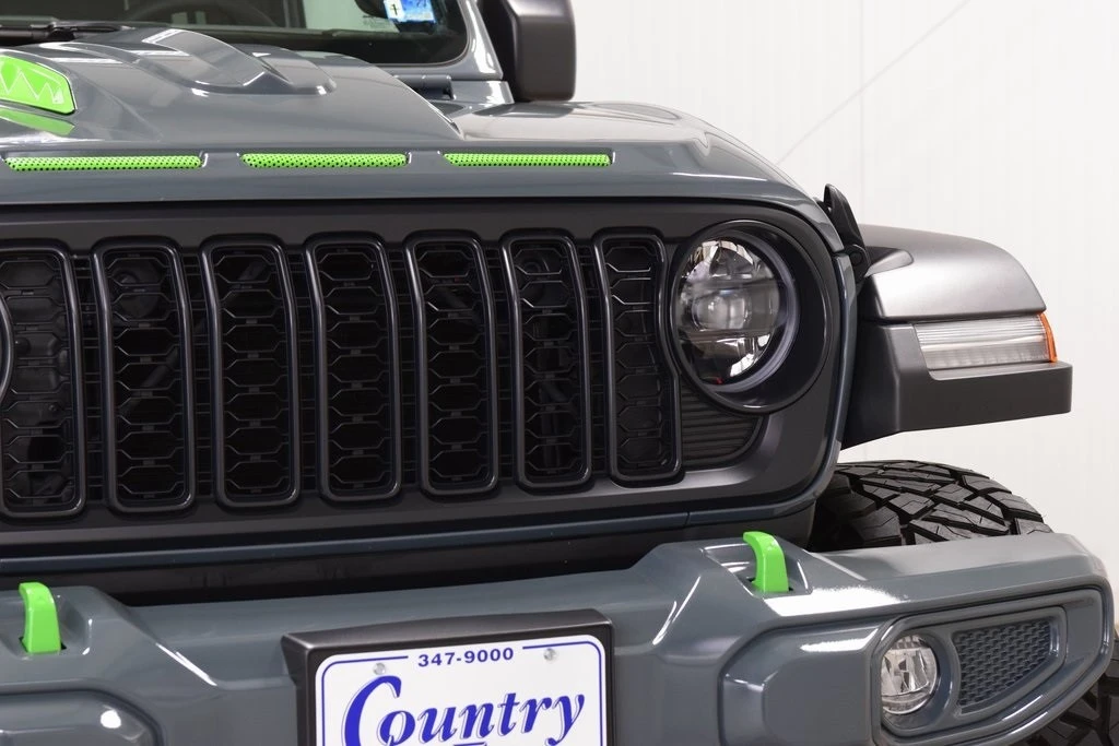 2024 Jeep JL Wrangler - Image 11 of 12