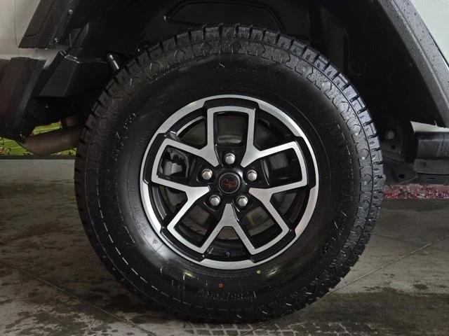 2024 Jeep JL Wrangler - Image 5 of 12