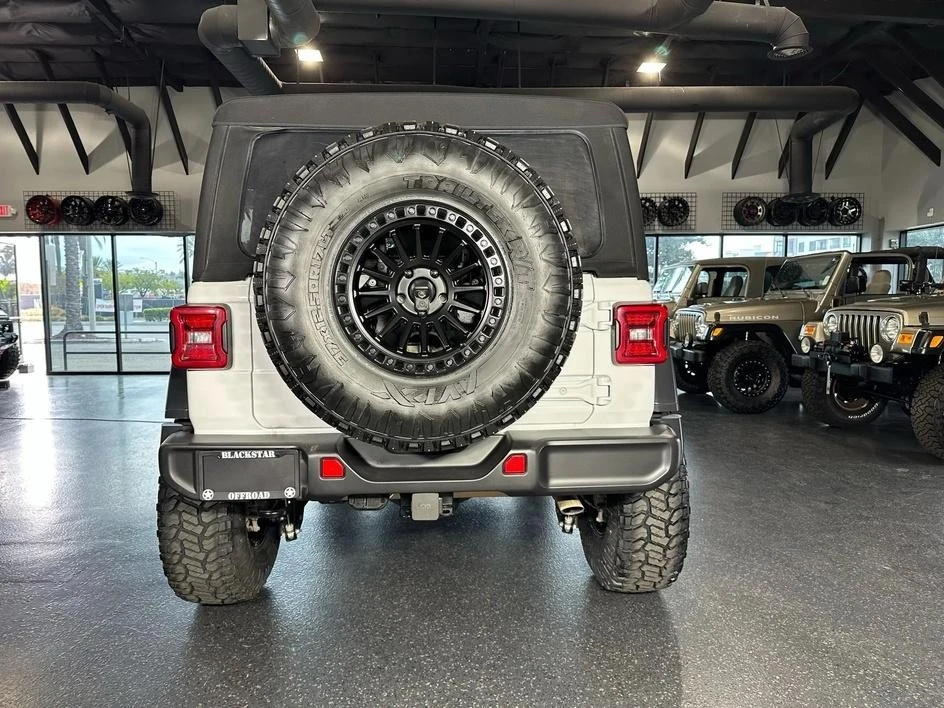 2024 Jeep JL Wrangler Rubicon 392 - Image 11 of 31