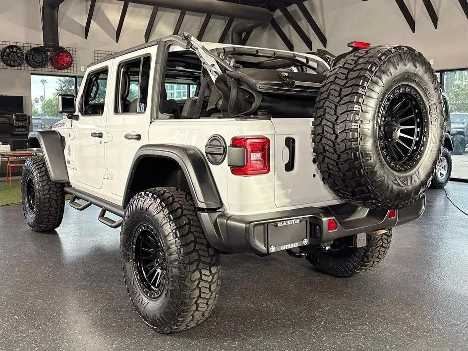 2024 Jeep JL Wrangler Rubicon 392 - Image 18 of 31