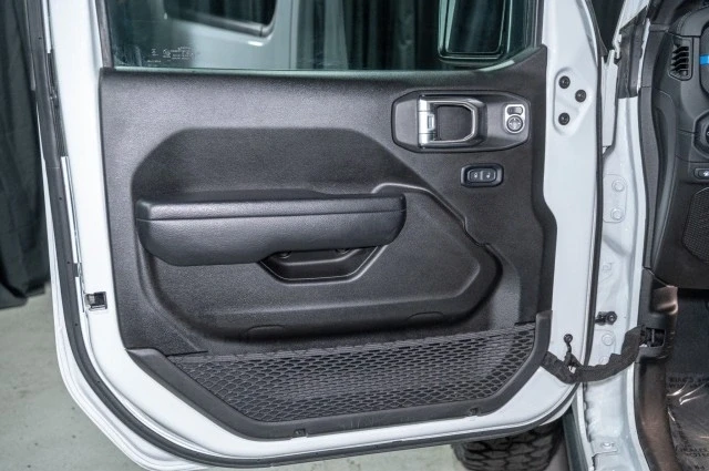 2024 Jeep JL Wrangler - Image 10 of 12