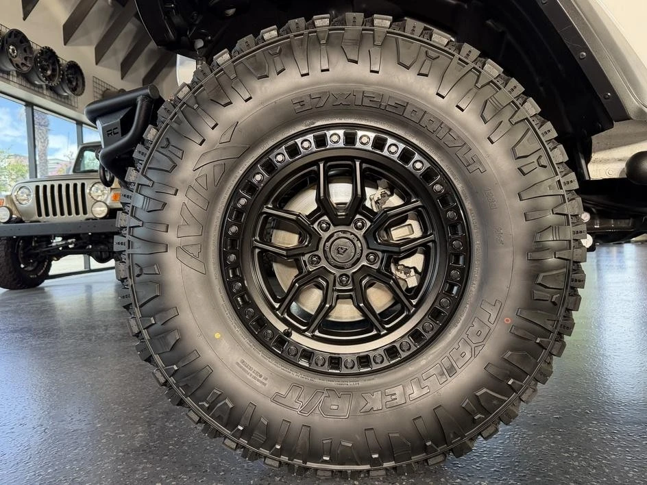 2024 Jeep JL Wrangler Rubicon 392 - Image 28 of 31