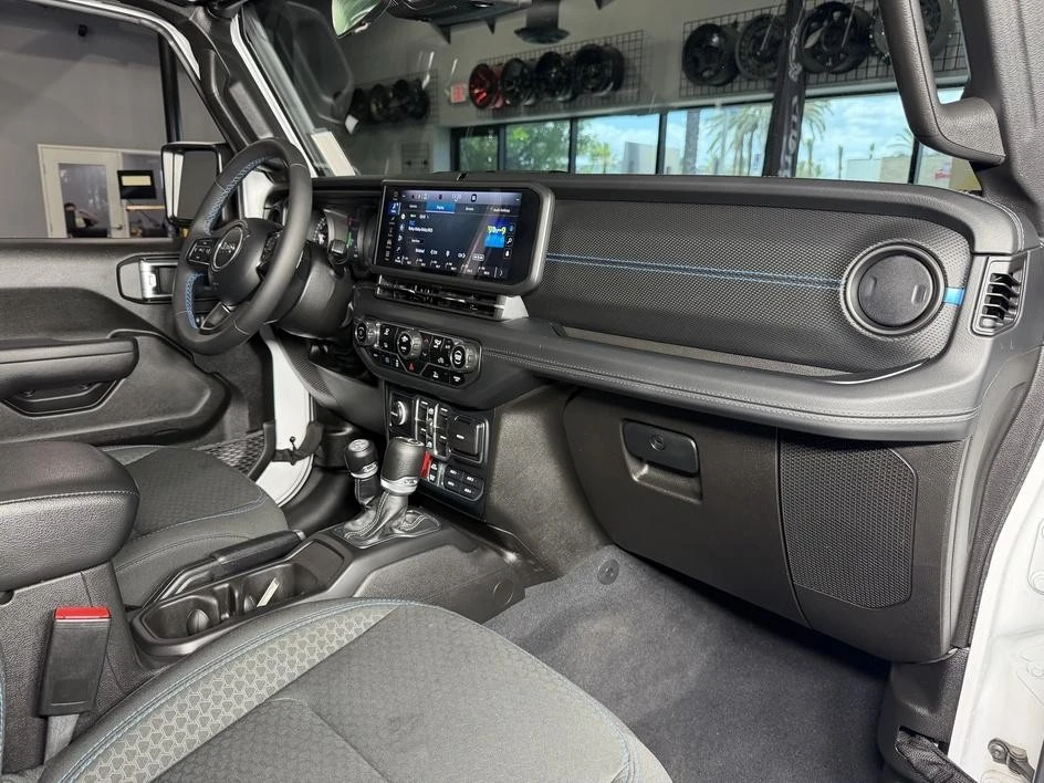2024 Jeep JL Wrangler Rubicon 392 - Image 21 of 31