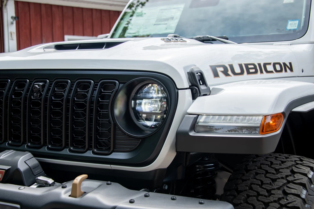 2024 Jeep JL Wrangler - Image 11 of 31