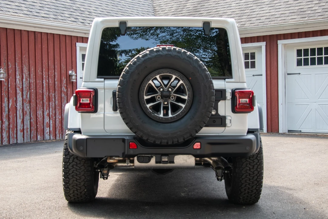 2024 Jeep JL Wrangler - Image 5 of 31