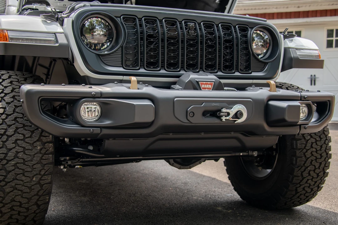2024 Jeep JL Wrangler - Image 25 of 31