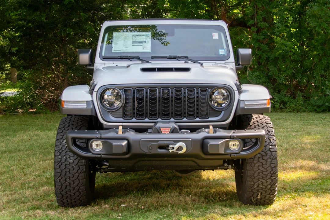 2024 Jeep JL Wrangler - Image 3 of 31