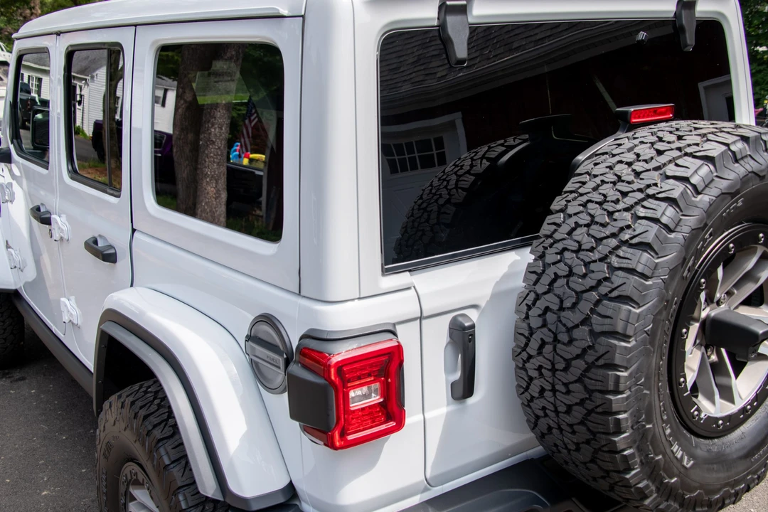 2024 Jeep JL Wrangler - Image 20 of 31