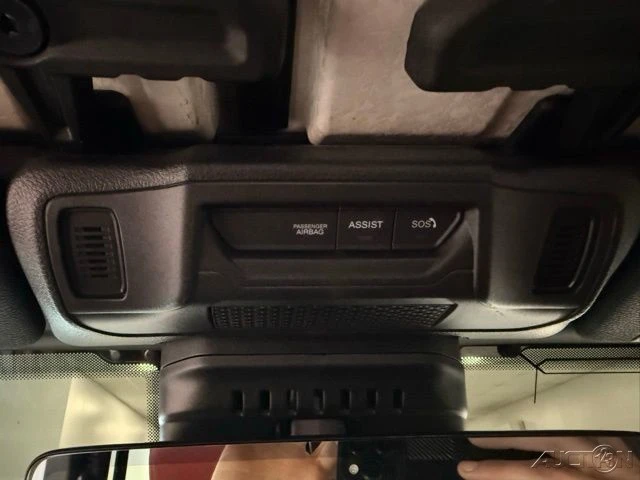 2024 Jeep JL Wrangler - Image 19 of 20
