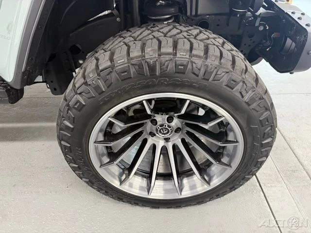 2024 Jeep JL Wrangler - Image 4 of 20