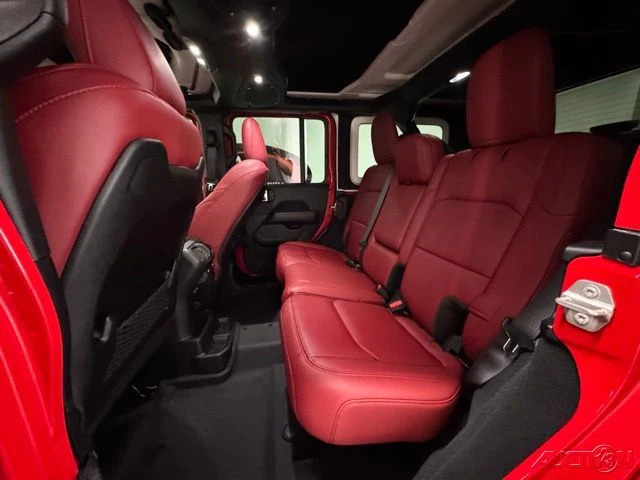 2024 Jeep JL Wrangler - Image 9 of 16