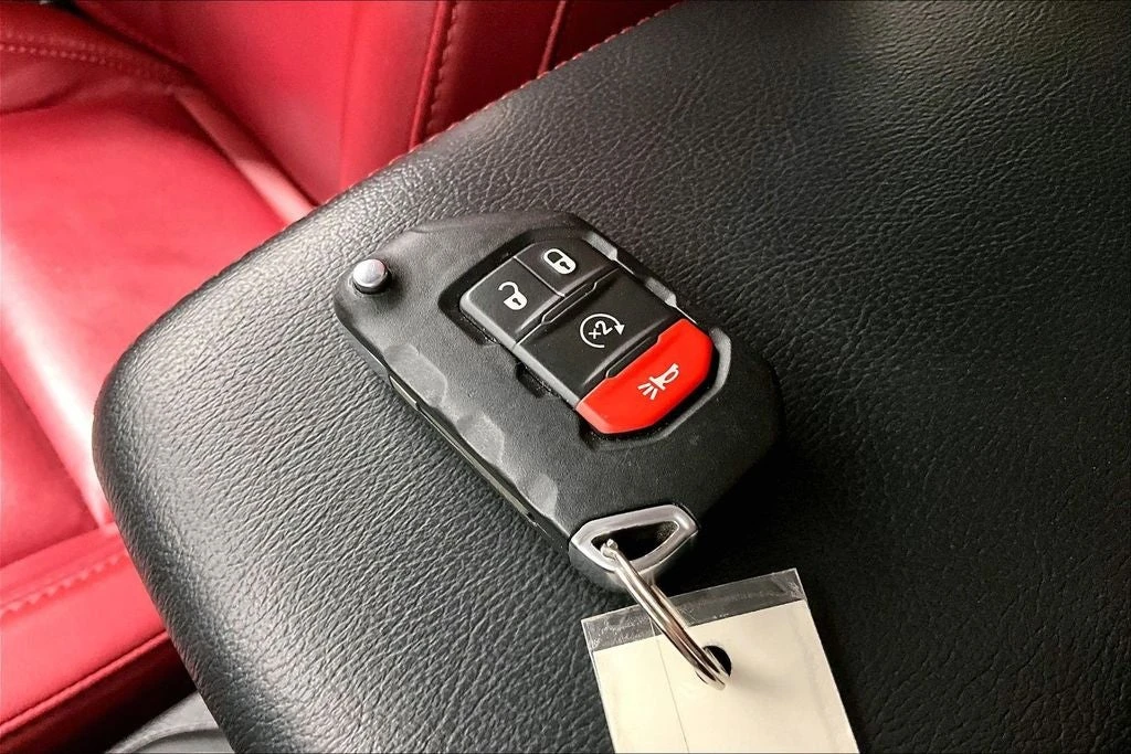 2024 Jeep JL Wrangler - Image 12 of 31