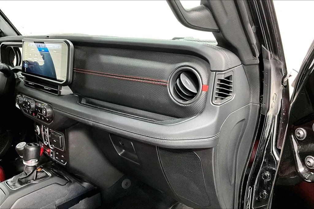 2024 Jeep JL Wrangler - Image 18 of 31