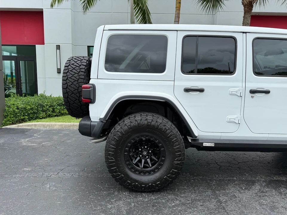 2024 Jeep JL Wrangler - Image 20 of 21