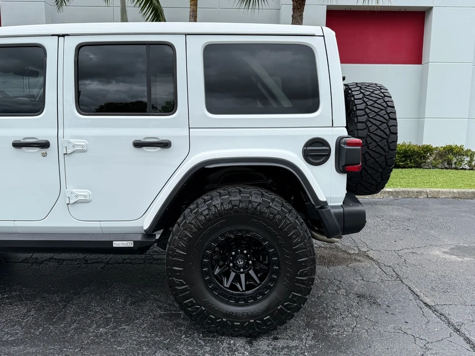 2024 Jeep JL Wrangler - Image 9 of 21