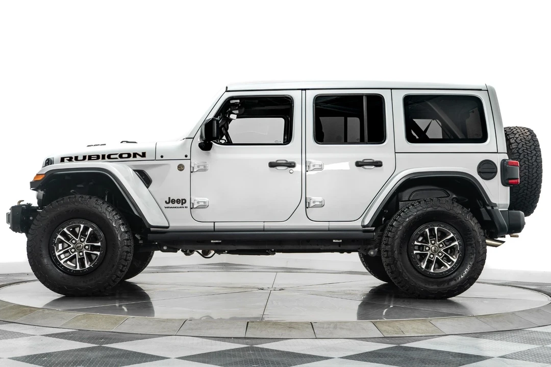 2024 Jeep JL Wrangler - Image 6 of 21