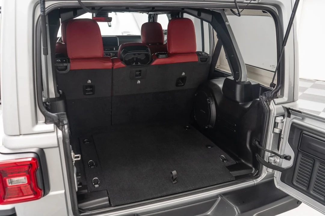 2024 Jeep JL Wrangler - Image 19 of 21