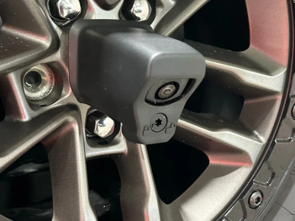 2024 Jeep JL Wrangler - Image 20 of 21