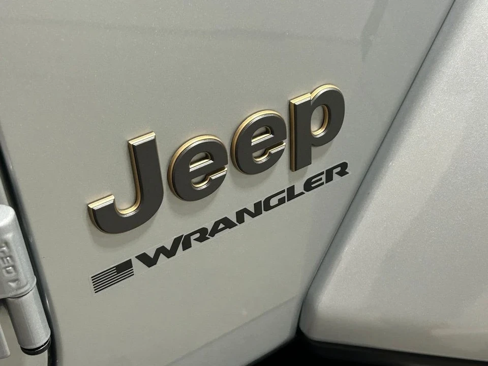 2024 Jeep JL Wrangler - Image 19 of 21