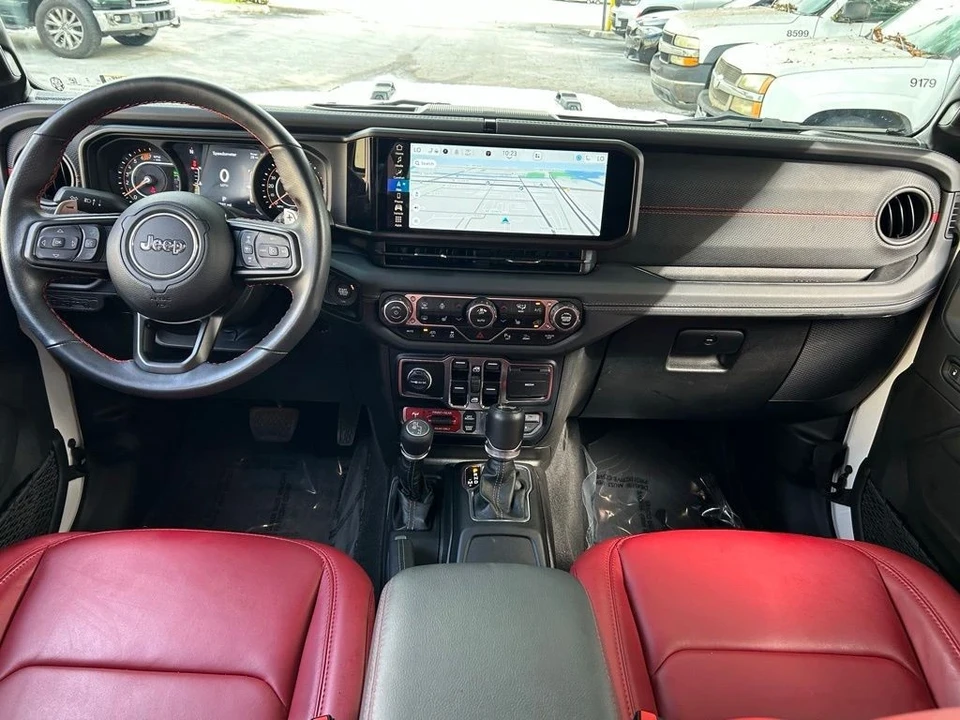 2024 Jeep JL Wrangler - Image 10 of 12