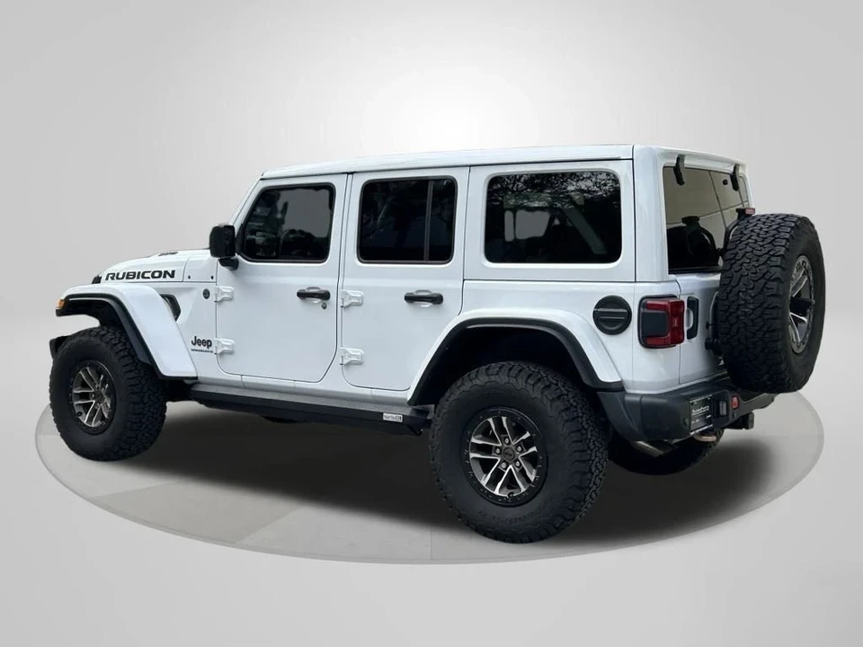 2024 Jeep JL Wrangler - Image 5 of 12