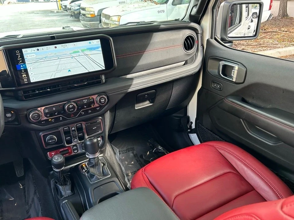 2024 Jeep JL Wrangler - Image 11 of 12