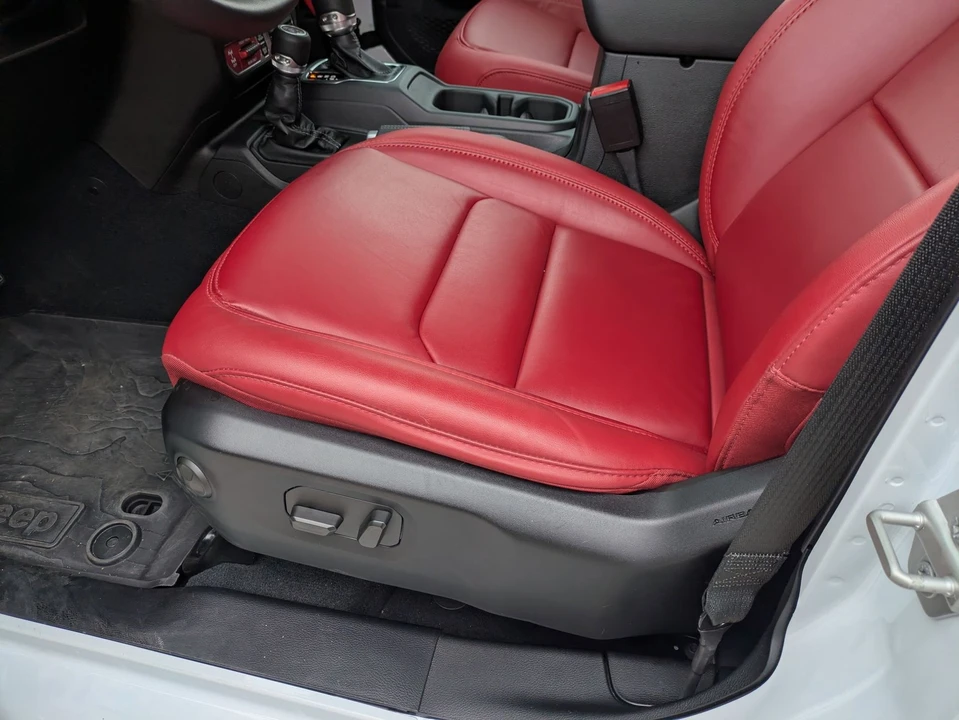 2024 Jeep JL Wrangler - Image 14 of 21