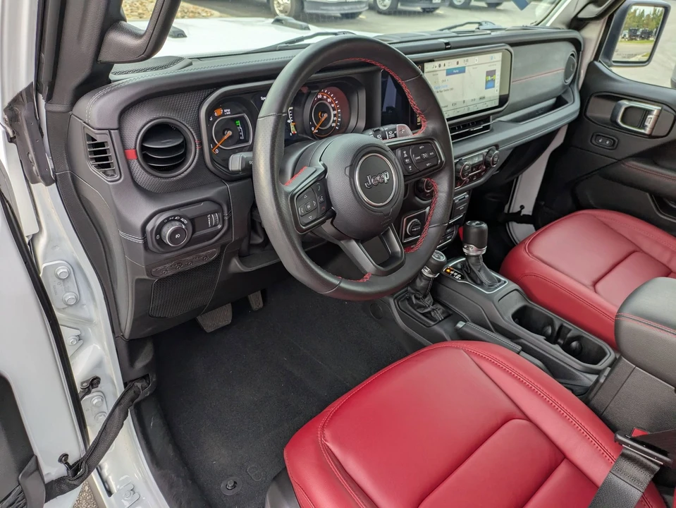 2024 Jeep JL Wrangler - Image 15 of 21