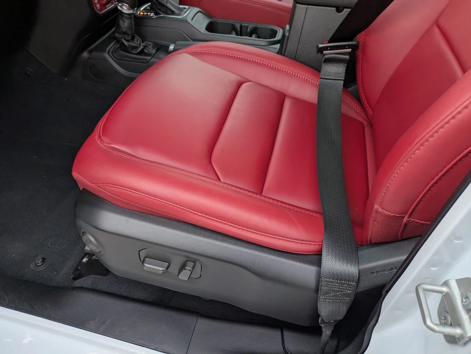 2024 Jeep JL Wrangler - Image 14 of 21