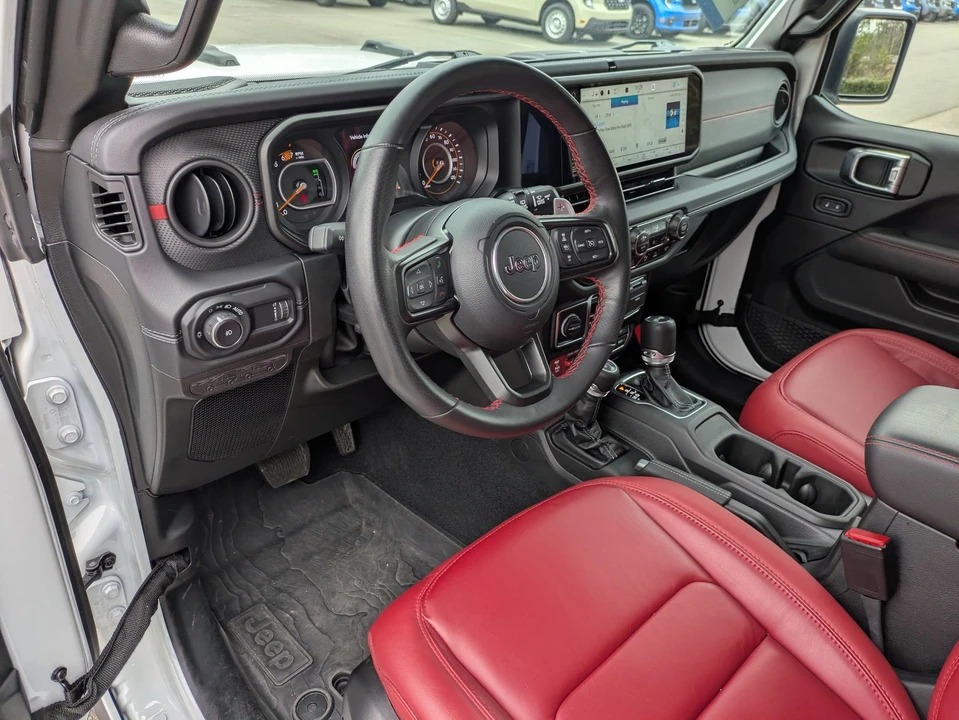 2024 Jeep JL Wrangler - Image 15 of 21