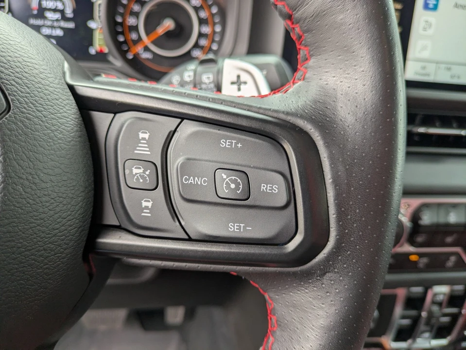 2024 Jeep JL Wrangler - Image 20 of 21