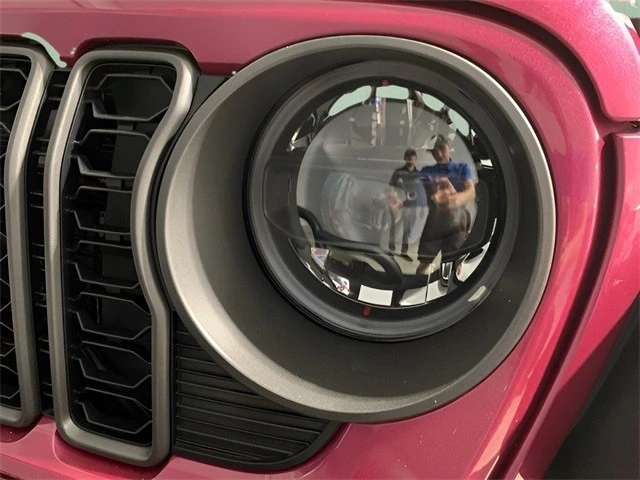 2024 Jeep JL Wrangler - Image 10 of 12