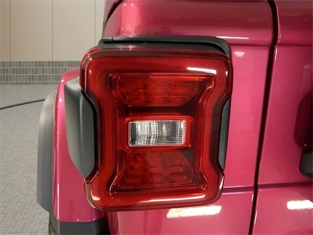 2024 Jeep JL Wrangler - Image 14 of 21