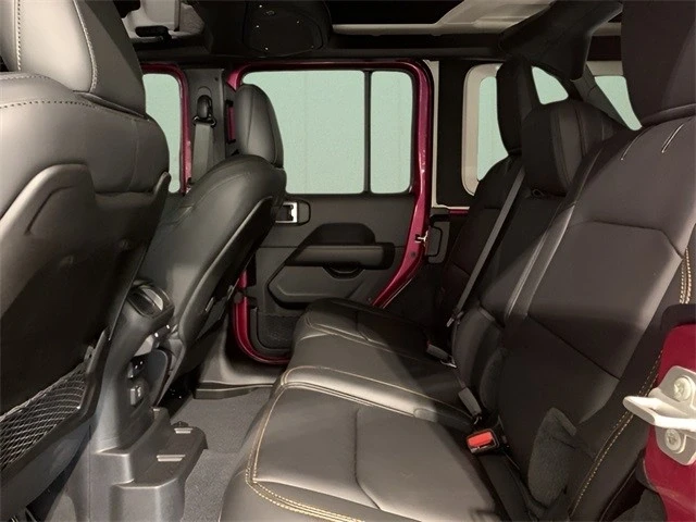 2024 Jeep JL Wrangler - Image 20 of 21